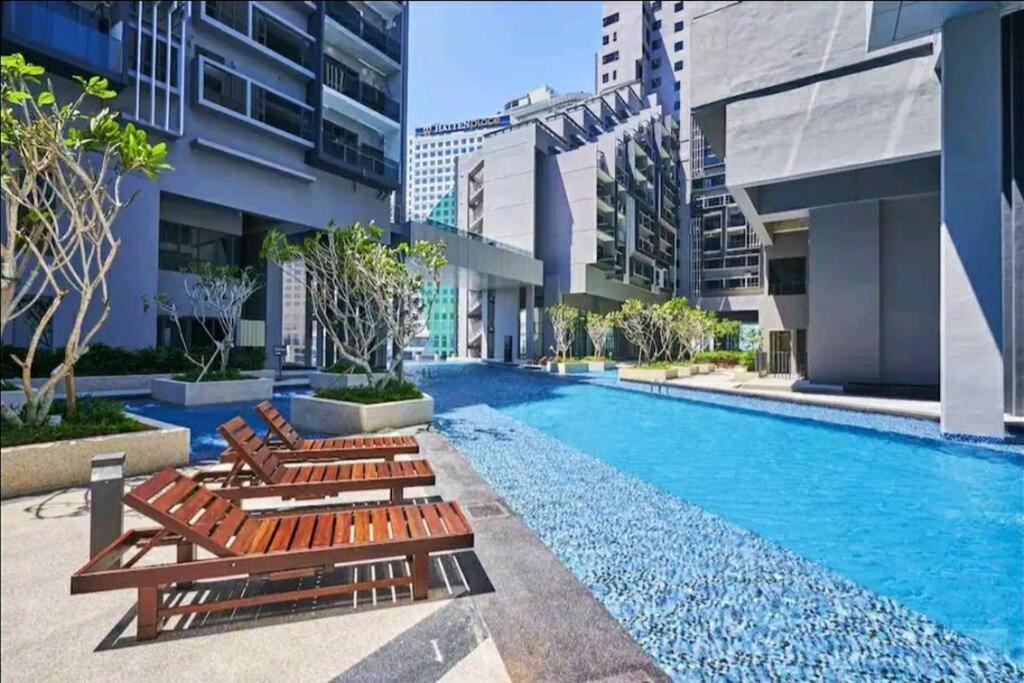 Seaview#Warmth#Netflix#Privatebathtub#Seasideluxurycondo#Imperioresidence 말라카 외부 사진