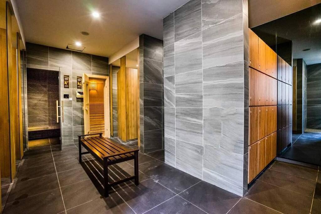 Seaview#Warmth#Netflix#Privatebathtub#Seasideluxurycondo#Imperioresidence 말라카 외부 사진