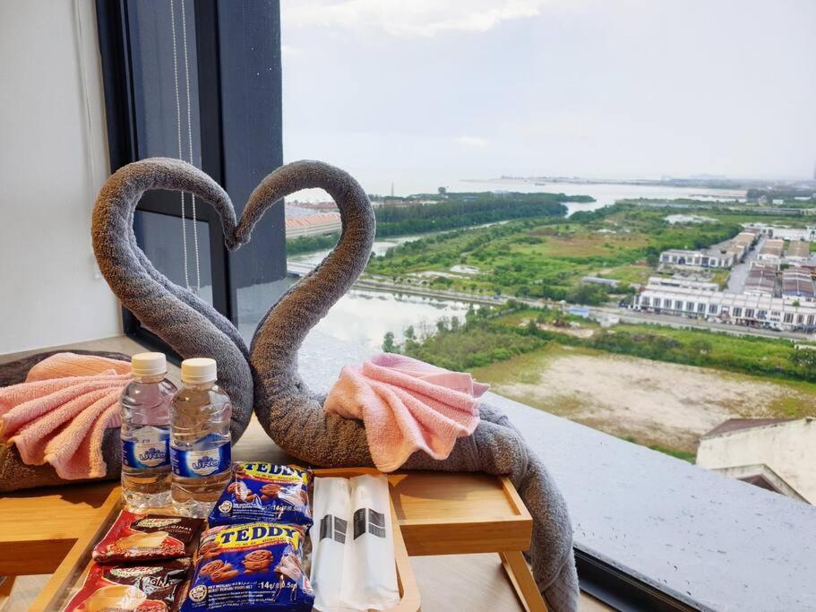 Seaview#Warmth#Netflix#Privatebathtub#Seasideluxurycondo#Imperioresidence 말라카 외부 사진